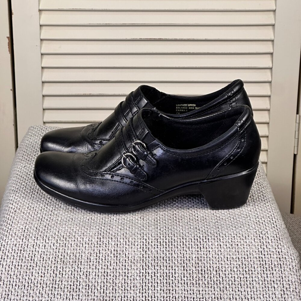 Earth Origins Carma 5 Black Leather Wingtip Slip On Square Toe Comfort Shoe Sz 7 - Picture 2 of 7